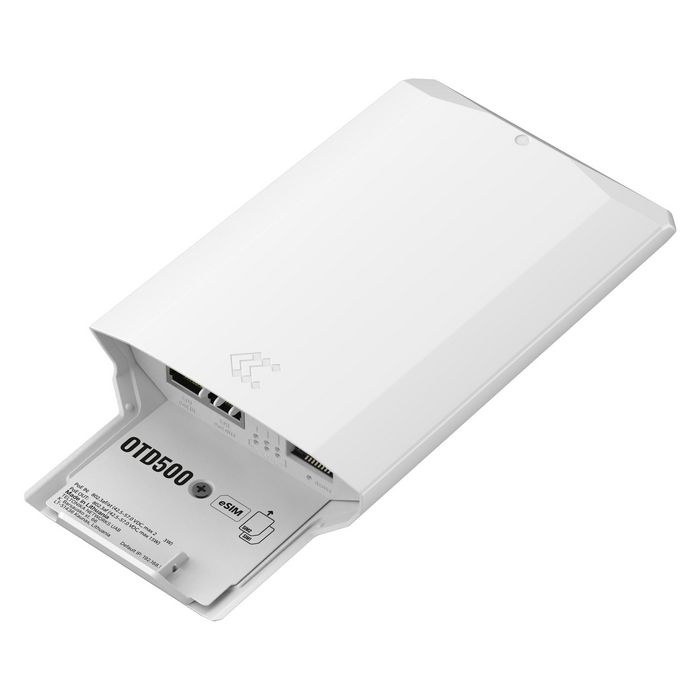 Teltonika Networks Routeur 5G OTD500 4G LTE Cat 19 avec eSIM, PoE entrée/sortie, protection IP55, double SIM et WiFi jusqu'à 867 Mbps