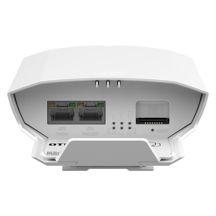 Teltonika Networks Routeur 5G OTD500 4G LTE Cat 19 avec eSIM, PoE entrée/sortie, protection IP55, double SIM et WiFi jusqu'à 867 Mbps