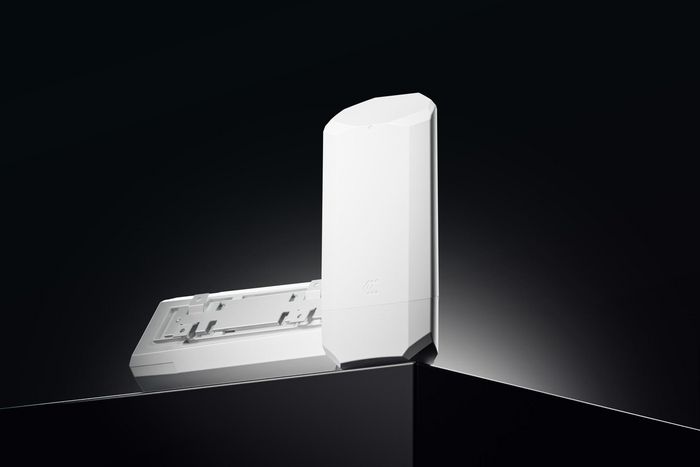 Teltonika Networks Routeur 5G OTD500 4G LTE Cat 19 avec eSIM, PoE entrée/sortie, protection IP55, double SIM et WiFi jusqu'à 867 Mbps