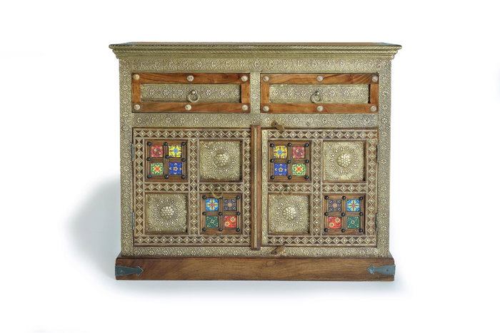 Giner y Colomer Commode en Bois d'Acacia Massif Style Éthnique avec Applications Céramique et Bronze, Coloris Cerisier, 90x105x40 cm Giner y Colomer Commode en Bois d'Acacia Massif Style Éthnique avec Applications Céramique et Bronze, Coloris Cerisier, 90x105x40 cm