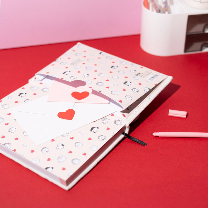 ERIK - Cahier A5 Snoopy Peanuts Premium pour prise de notes et dessin, motifs de bande dessinée