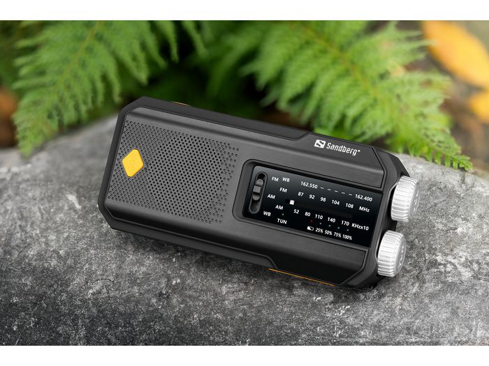 Sandberg Survivor Radio All-in-1 2000 - Radio AM/FM portable avec panneau solaire, power bank 2000 mAh, lampe de poche et manivelle