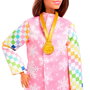 Barbie Poupée Snowboarder Deluxe avec effet de couleur, accessoires et vêtements, référence Jkf78 Mattel