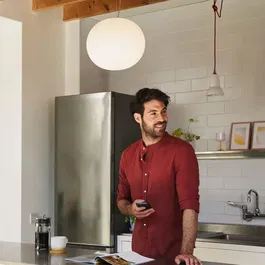 Yale - Détecteur de fumée intelligent avec sirène 85 dB pour alarme intelligente - Développé avec FireAngel