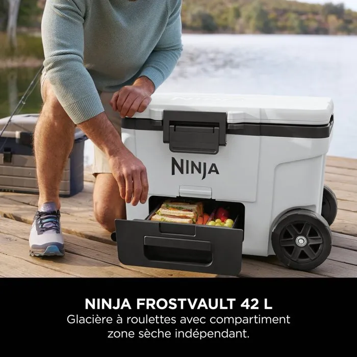 Ninja FrostVault 42 L - Glacière roulante avec zone sèche - Blanc nuage