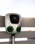 Charge Amps Aura Borne de recharge murale double 2x22 kW 3 phases 32A avec connecteurs Type 2, WiFi, LAN, OCPP et RCD-B