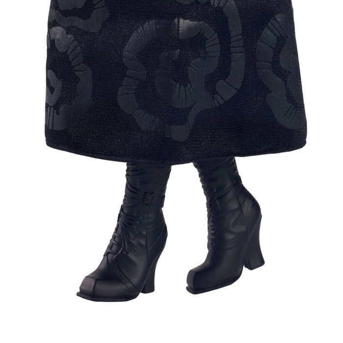 Wicked (Mattel) Poupée Elphaba avec peau verte, cheveux noirs, robe amovible et accessoires - HXT62 - Figurine inspirée du film Wicked (Mattel) Poupée Elphaba avec peau verte, cheveux noirs, robe amovible et accessoires - HXT62 - Figurine inspirée du film
