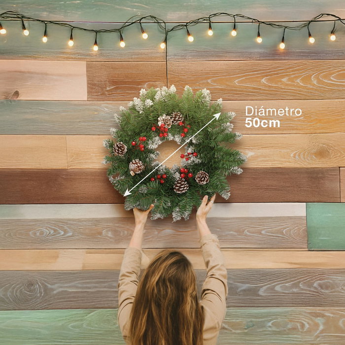 Bambasy Couronne de Noël Baliti effet neige avec if et pommes de pin, Ø50cm