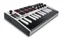 AKAIPRO MPK Mini MK3 White - Contrôleur MIDI 25 touches, pads MPC, arpégiateur, USB-B, NKS