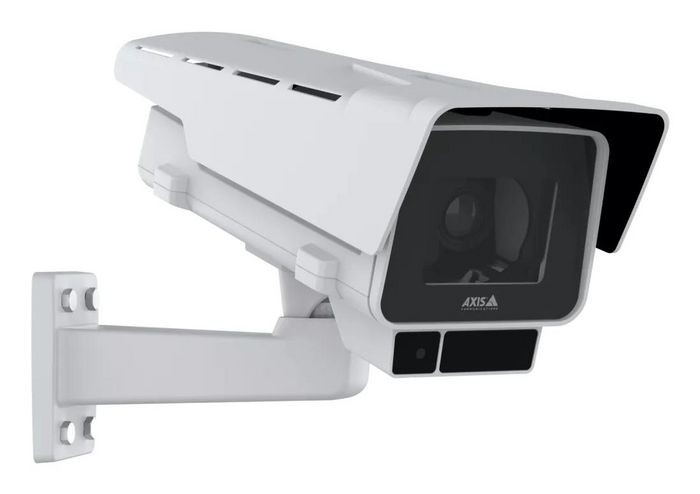 AXIS P1388-LE - Caméra IP extérieure 4K/8MP avec IA, résistance aux chocs, -40°C à +60°C, objectif varifocal, audio bidirectionnel et cybersécurité Edge Vault