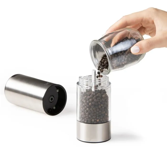 DOMO Moulin à Poivre et Sel Électriques USB avec LED et Réglage de Mouture, Ensemble de 2 (96 ml) - Transparent et Argenté