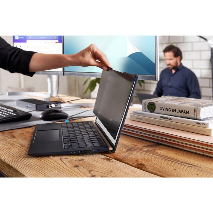 Kensington Filtre de confidentialité magnétique MagPro pour ordinateur portable 13,3 pouces (16:9) - Réduction lumière bleue 22%, réversible mat/brillant Kensington Filtre de confidentialité magnétique MagPro pour ordinateur portable 13,3 pouces (16:9) - Réduction lumière bleue 22%, réversible mat/brillant
