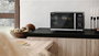 Sharp YC-QG204AE-B Four à micro-ondes digital avec grill 800W 20L, cavité plate sans plateau tournant, argenté