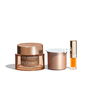 Clarins Crème Extra-Fermeté Anti-Âge Visage avec Fleur de Kangourou Bio - Lot de 4 pièces : Crème 50ml, Recharge, Huile Lèvres, Trousse