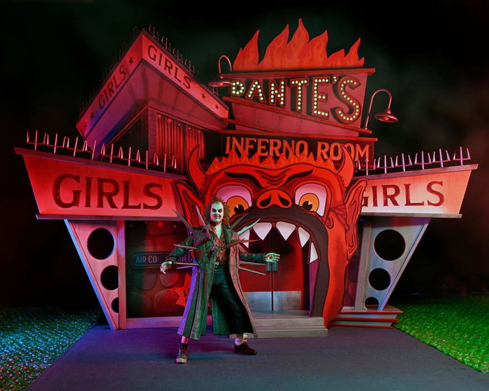 NECA Beetlejuice (1988) Diorama Trenchcoat with Spikes Inferno Room Deluxe Set NECA Beetlejuice (1988) Diorama Trenchcoat with Spikes Inferno Room Deluxe Set