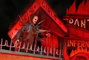 NECA Beetlejuice (1988) Diorama Trenchcoat with Spikes Inferno Room Deluxe Set