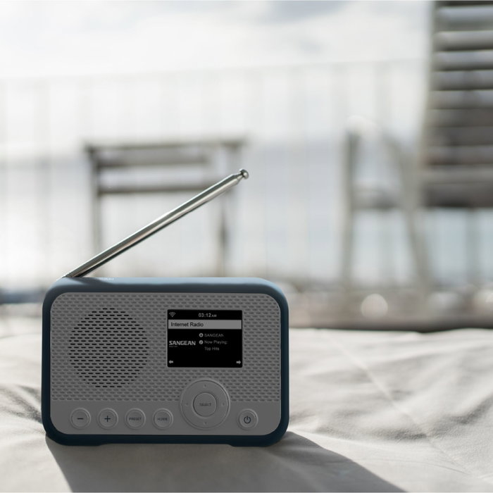 Sangean WFR-39 White / Blue Sangean WFR-39 White / Blue