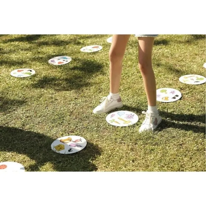 Asmodee Dobble Giant - Jeu de société d'observation et de rapidité, édition française, jeu extérieur à partir de 3 ans