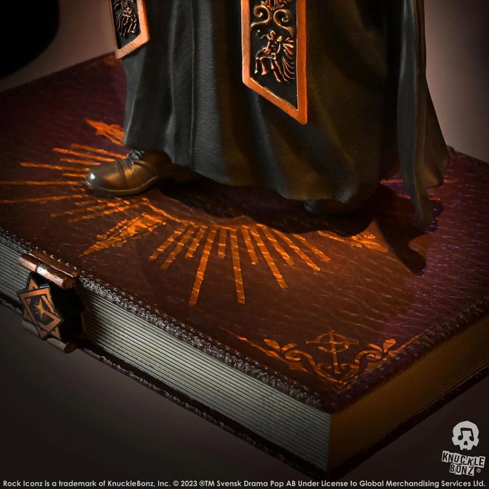 Knucklebonz Ghost Rock Iconz Papa Emeritus IV Black Robes 1/9