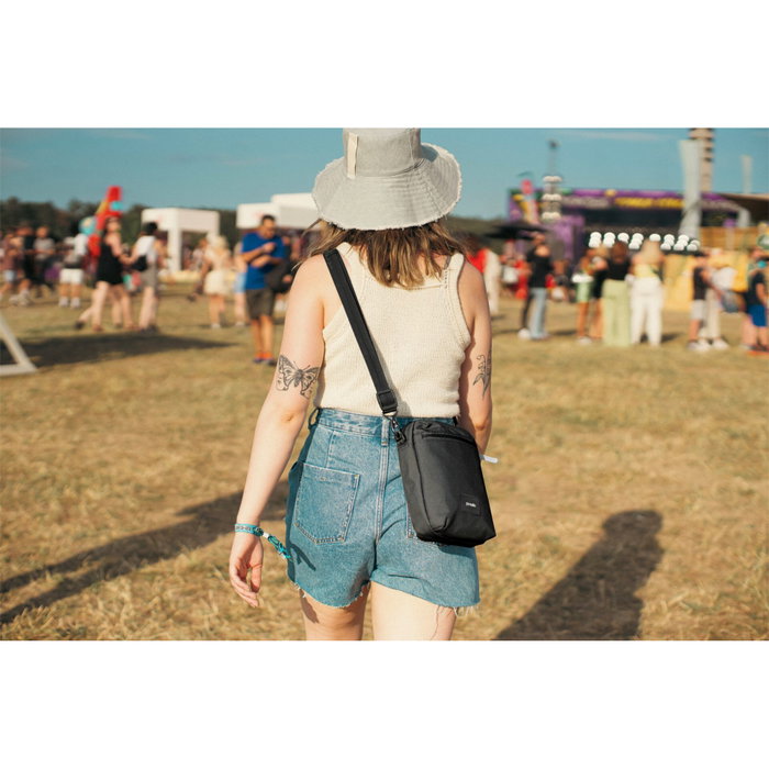 Pacsafe Go Festival Crossbody black