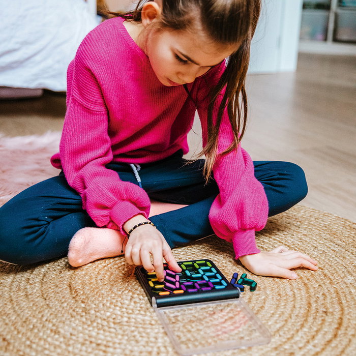 SMART GAMES Jeu de Réflexion et Logique IQ Digits SG301 - 120 Défis, Puzzles Numériques à Emporter, À Partir de 7 Ans