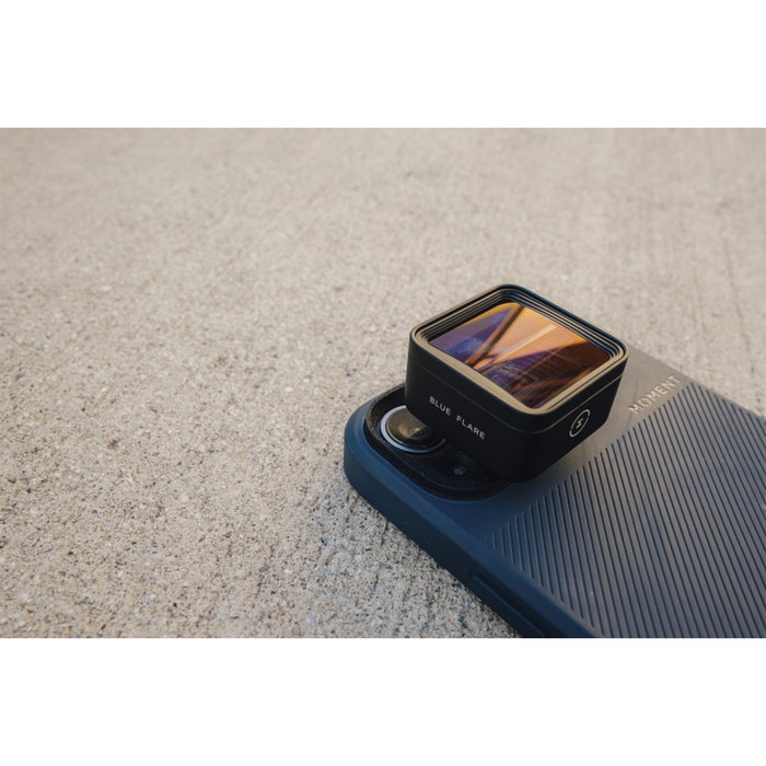 Moment Moment 1.33x Anamorphic Lens - Blue Flare - T-Series