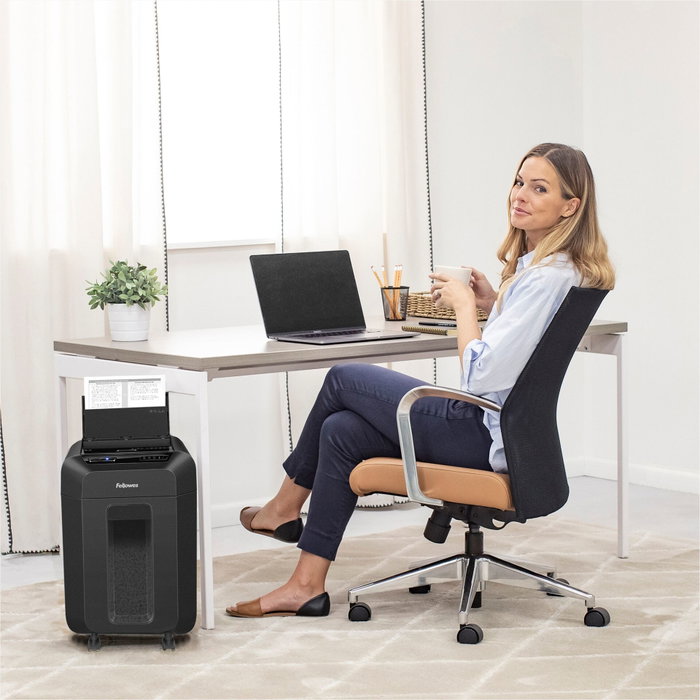 Fellowes AutoMax 90M Micro-Cut Shredder Fellowes AutoMax 90M Micro-Cut Shredder