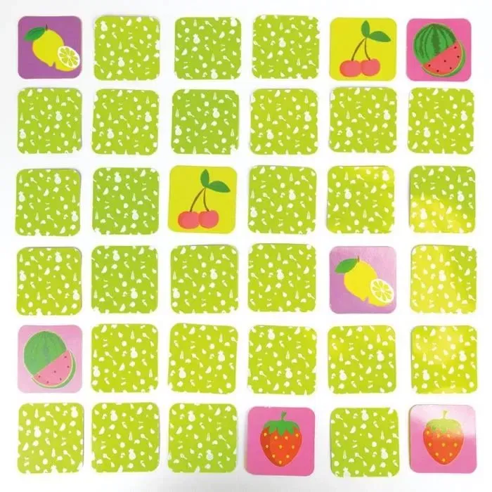 JEMINI Surprise Market - Lot de 18 Pochettes Surprises Éducatives avec Peluches Fruits/Légumes (10 cm), Stickers et Cartes Mémo pour Enfants