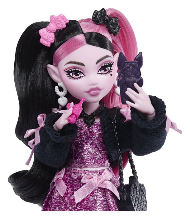 Mattel Monster High Draculaura avec accessoires