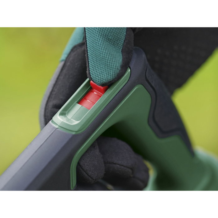 Bosch UniversalLeafBlower 18V-130 Bosch UniversalLeafBlower 18V-130