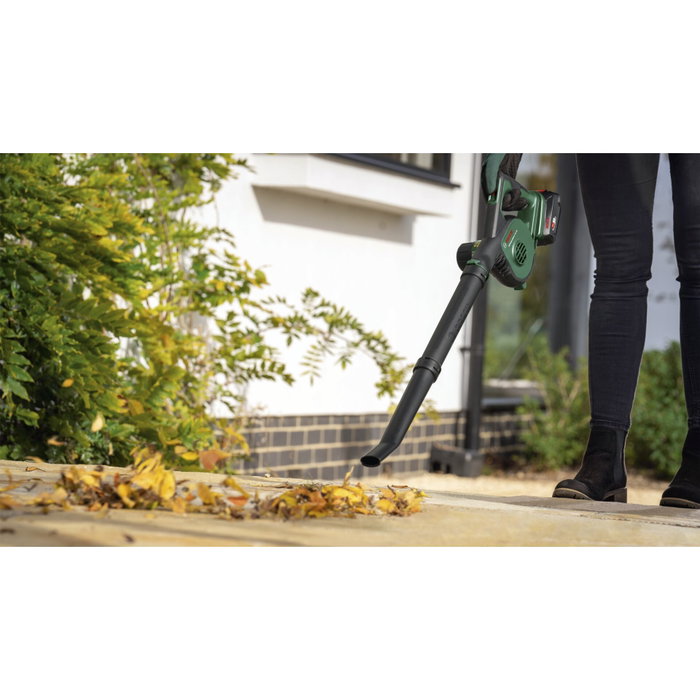 Bosch UniversalLeafBlower 18V-130 Bosch UniversalLeafBlower 18V-130
