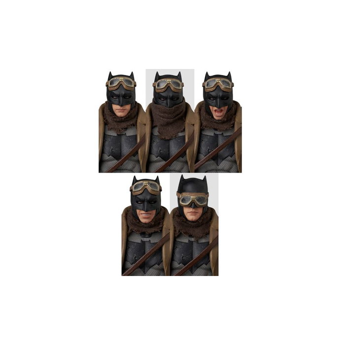 DC Comics figurine MAFEX Knightmare Batman Snyder´s Justice League Ver. 16 cm DC Comics figurine MAFEX Knightmare Batman Snyder´s Justice League Ver. 16 cm