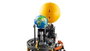 LEGO Technic 42179 La Planète Terre et la Lune en Orbite