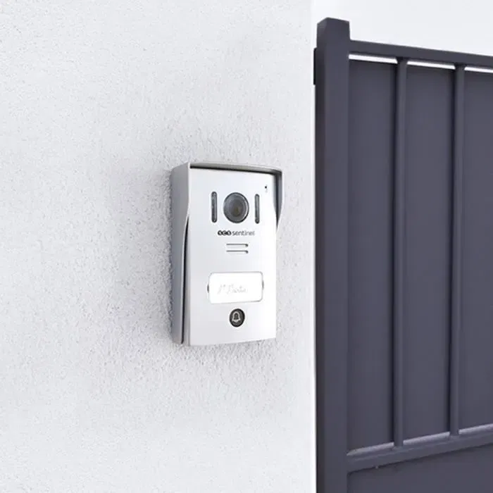 SCS Sentinel VisioKit 7 - Interphone vidéo filaire avec écran tactile 7" (18 cm), déclenchement gâche/portail, 10 mélodies, platine aluminium, blanc