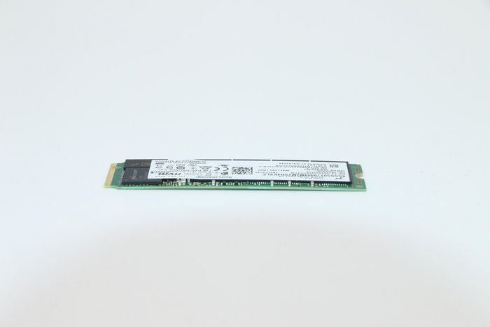 Lenovo 2200 SSD NVMe M.2 PCIe 512Go - Disque SSD interne haute performance pour PC client, format 2280