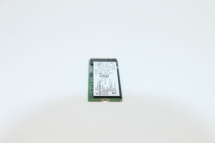 Lenovo 2200 SSD NVMe M.2 PCIe 512Go - Disque SSD interne haute performance pour PC client, format 2280