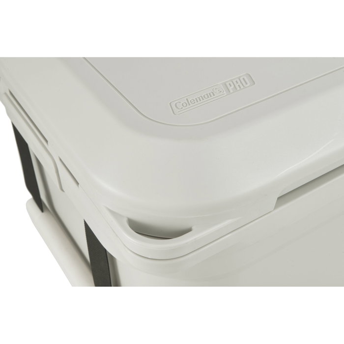 Coleman Pro 45QT Cooler Box Coleman Pro 45QT Cooler Box