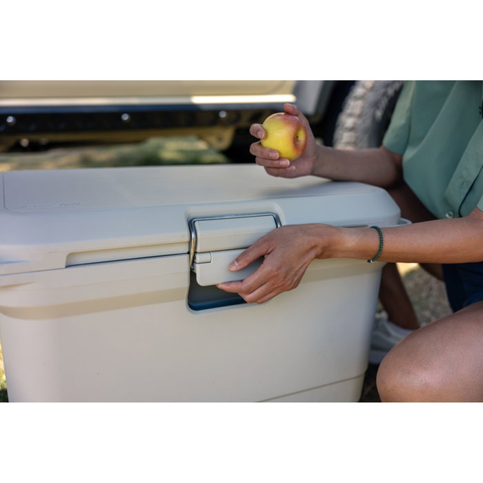 Coleman Pro 45QT Cooler Box Coleman Pro 45QT Cooler Box