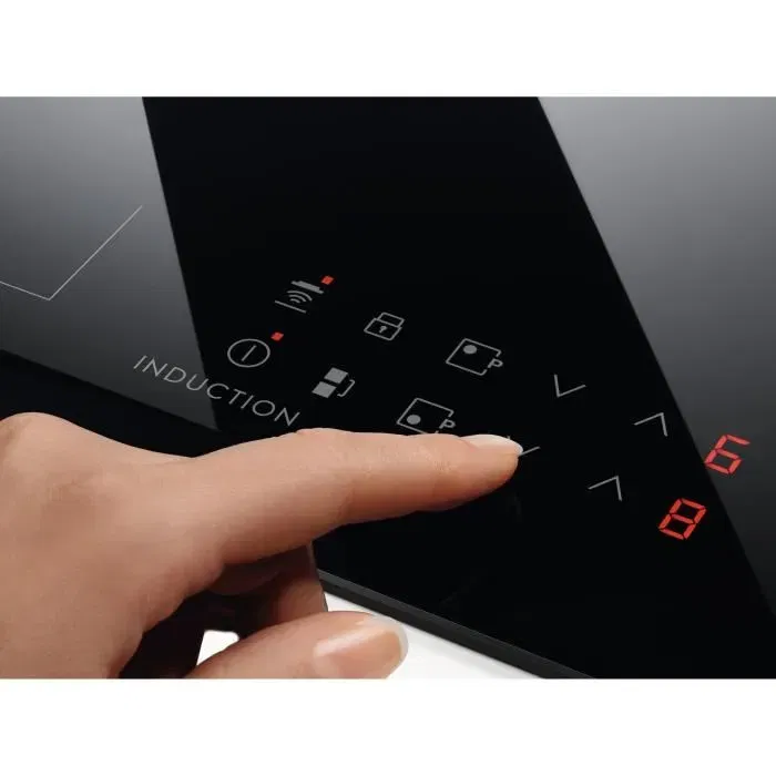 Electrolux LIR60430 - Plaque à induction 4 foyers 60 cm (59 x 52 cm) avec commandes tactiles et connexion H2H