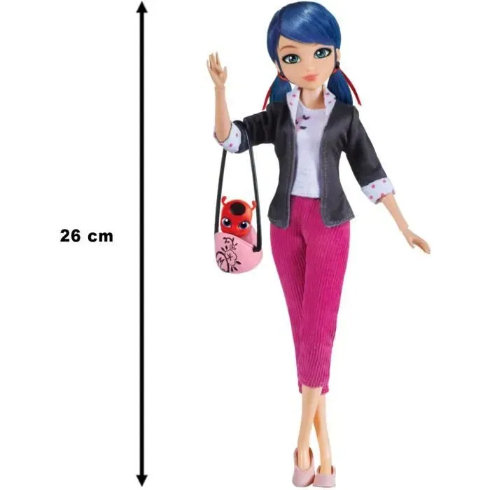 Bandai Miraculous Ladybug Poupée Mannequin Marinette 26 cm Collection Personnage Série Télévisée Miraculous les aventures de Ladybug et Chat Noir