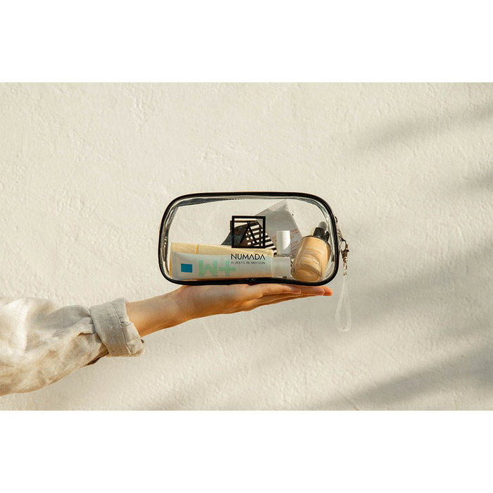 Numada Trousse de voyage transparente en PVC 23 x 11,5 x 6,5 cm avec fermeture éclair Numada Trousse de voyage transparente en PVC 23 x 11,5 x 6,5 cm avec fermeture éclair