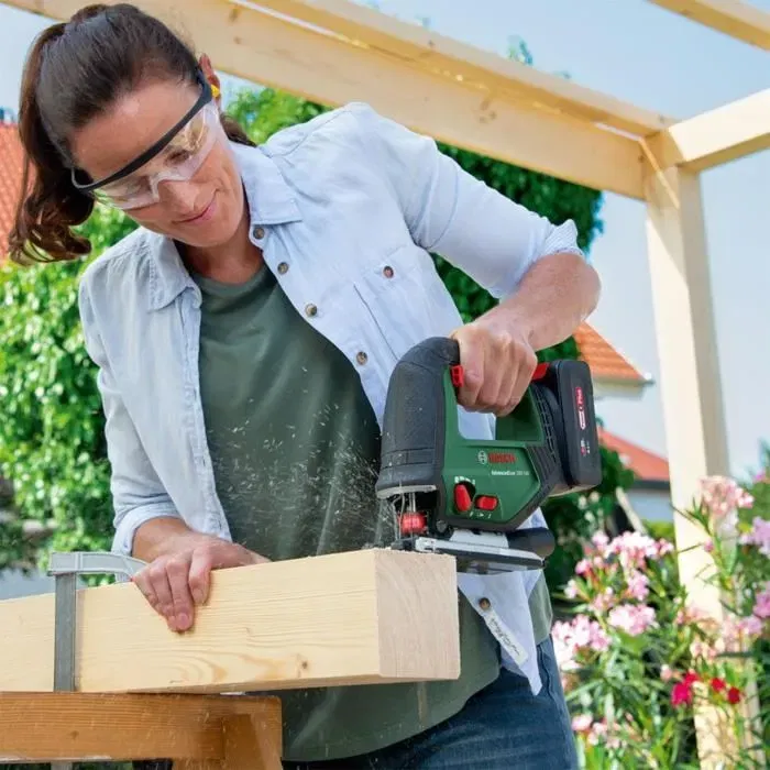 Bosch - Scie sauteuse 18V AdvancedSaw 140 - Capacité de coupe 140 mm bois, 20 m/charge - Avec batterie 18V 2.0 Ah et chargeur Bosch - Scie sauteuse 18V AdvancedSaw 140 - Capacité de coupe 140 mm bois, 20 m/charge - Avec batterie 18V 2.0 Ah et chargeur