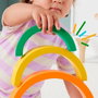 Fisher-Price Arcoíris Apilable De Madera Hxt73 - Jouet d'éveil en bois, arcs à empiler, 6 pièces, couleurs vives, pour enfants dès 18 mois