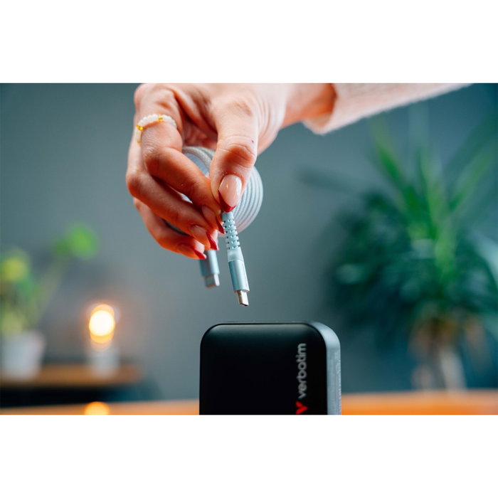 Verbatim Câble Magnétique Sync & Charge USB-C vers USB-C 100W 120cm Bleu Verbatim Câble Magnétique Sync & Charge USB-C vers USB-C 100W 120cm Bleu