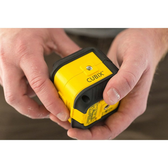 Stanley Niveau Laser Croix Vert STHT77499-1