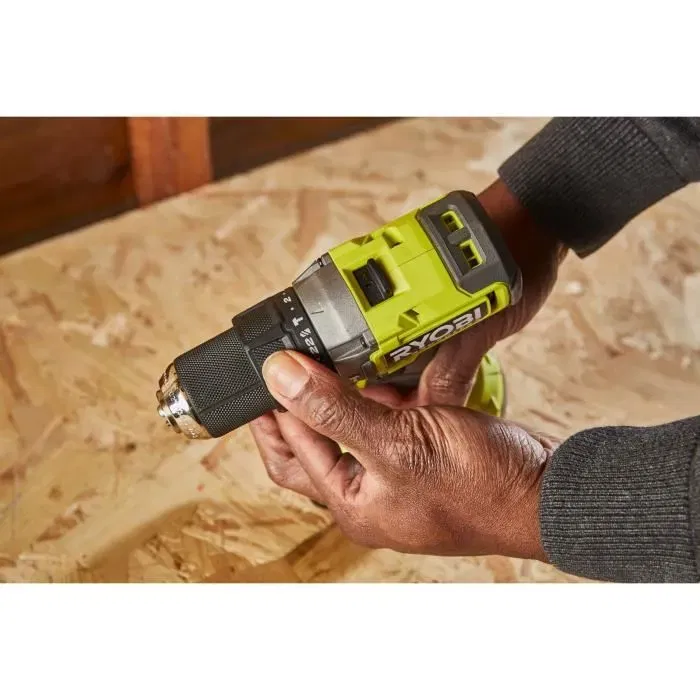 Ryobi Perceuse-visseuse à percussion sans balai (Brushless) 18V 54 Nm 450-1700 tr/min 27200 cp/min avec 2 batteries et chargeur Ryobi Perceuse-visseuse à percussion sans balai (Brushless) 18V 54 Nm 450-1700 tr/min 27200 cp/min avec 2 batteries et chargeur