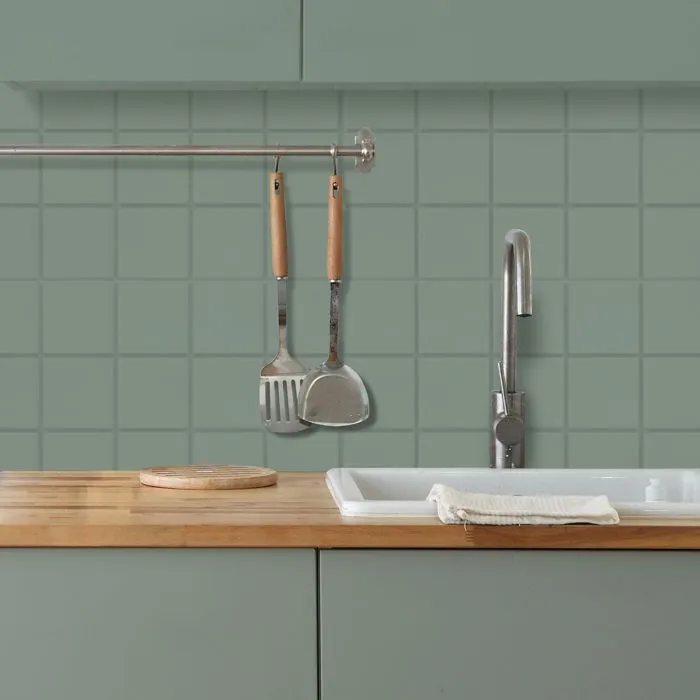 Ripolin - Peinture Rénovation Vert nobile Satiné 2L - Pour cuisine, salle de bain et meubles - Haute résistance aux taches et lessivable - Anti-moisissure