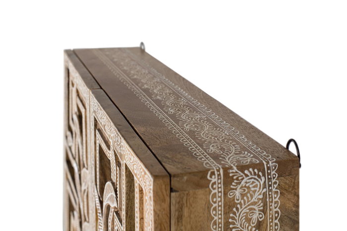 Étagère Mural Artisanale en Bois de Mango Massif 150 cm - Bibliothèque ou Vitrine avec Portes Ajourées à Motifs Sculptés Main et Fermeture Magnétique Étagère Mural Artisanale en Bois de Mango Massif 150 cm - Bibliothèque ou Vitrine avec Portes Ajourées à Motifs Sculptés Main et Fermeture Magnétique