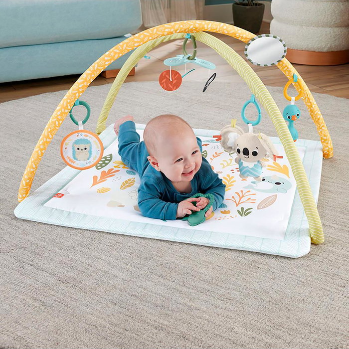 Fisher-Price Gimnasio Despierta Tus Sentidos Jmn74 - Tapis d'éveil sensoriel pour bébé avec 6 jouets mobiles, sonajero, miroir et mordedor - Portable pour poussette