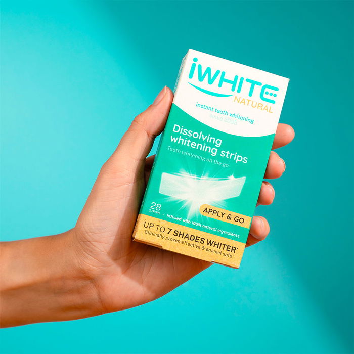 Iwhite Bandes Blanchissantes Solubles 28 u - Blanchiment Dentaire Sans Peroxyde, Jusqu'à 7 Teintes Plus Claires Iwhite Bandes Blanchissantes Solubles 28 u - Blanchiment Dentaire Sans Peroxyde, Jusqu'à 7 Teintes Plus Claires